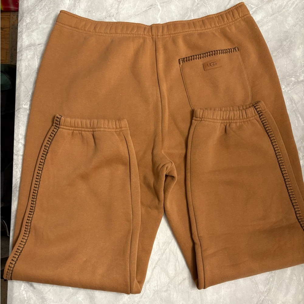 UGG Women's Classic Sweatpants XL - Picture 2 of 4